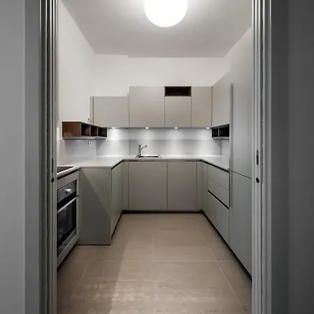 Number House - Number 19 Daire Milano